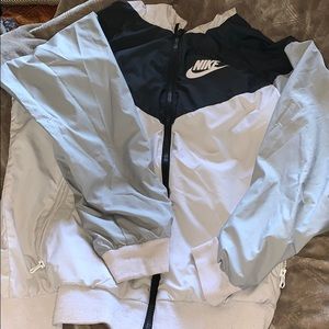 nike windbreaker